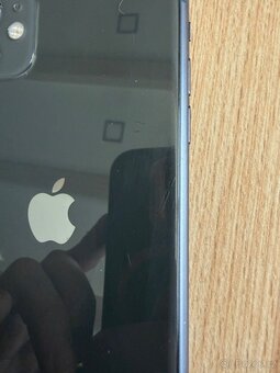 Apple iPhone 11 64GB - 4