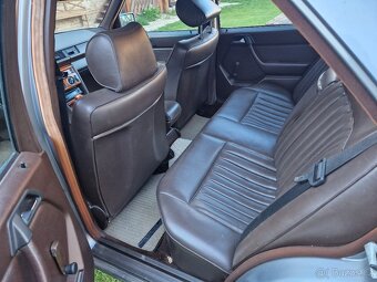 Marcedes w124 300D manual - 4