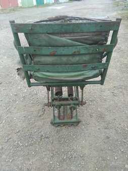 Sedačka traktor Škoda 30 - 4