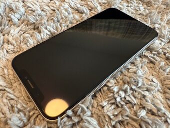 iPhone X 64 GB bílý - 4