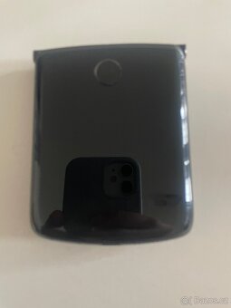 Motorola Razr 5g - 4