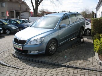 Octavia combi II 1,2 TSi-77 kW, 178.000,-Kč - 4