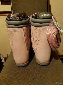 Prodám nové boty na snowboard Thirtytwo v.35,5 - 4