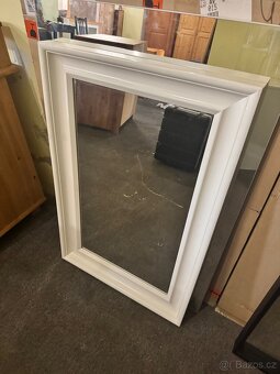 Hezké zrcadlo v bílém rámu IKEA TOFTBYN 65x85 - 4