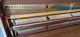 Piano August Förster 114 - Petrof - 3pedály se židlí - 4