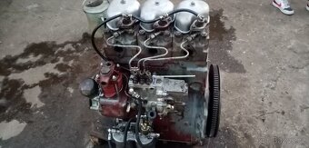 Motor zetor 5201 - 4