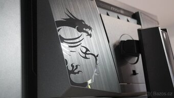 4K OLED 27" monitor MSI - výborný stav, záruka - 4