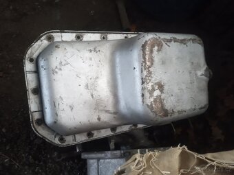 motor volha gaz 24,nebo uaz ,ne aro - 4