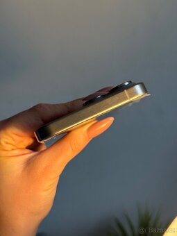 iPhone 15 Pro Max 256 GB - 4