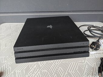 Playstation 4 PRO - 4
