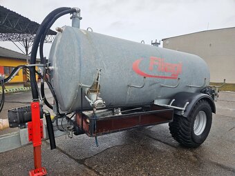 Fekální cisterna FLIEGL 8m3 - 4