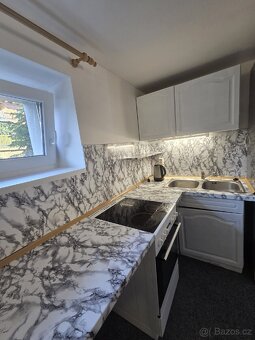 Pronájem bytu Praha 8 v RD - 4