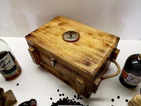 Nepoužívaný - opálený humidor s provazy - 4