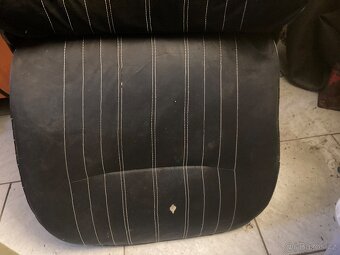 Prodám sedadla Škoda 105 120 - 4