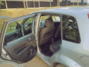 Prodej Ford Fiesta 1.3 - 4