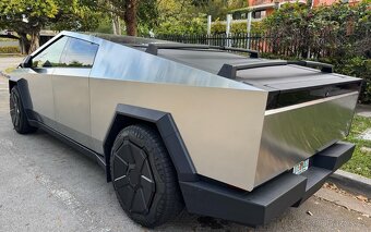 TESLA CYBERTRUCK Cyberbeast - 4