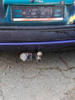 Náhradní díly -Opel Astra Caravan 1,6 barva MODRÁ - rok regi - 4