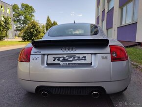 Audi TT coupé 3.2 quattro S-line V6 250 koní - 4