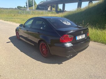 BMW e90 330D - 4