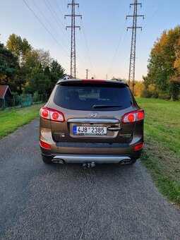 Hyundai Santa Fe - 4