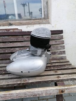 Jawa pérák 250 - Kominista - 4