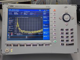 JDSU JD745B spektrální analyzátor 4 GHz + Tracking generátor - 4