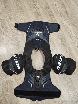 Hokejová výstroj BAUER - senior + zánovní - 4