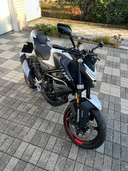 CFMOTO 450NK - 4