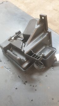 6V0.955.449.A - Nádoba ostřikovačů - Škoda Rapid/Fabia III - 4