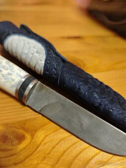 Ručně dělaný nůž . - 4