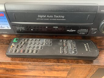 Retro VHS rekordér SONY SLV-E160EE včetně dálkového ovládání - 4