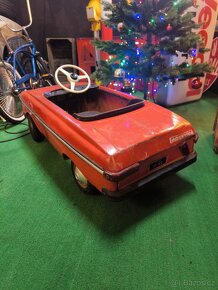 Šlapací autíčko Moskvič - 4