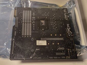 ASUS TUF GAMING B460M-PLUS - 4