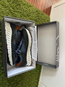 Salamander, č. 37 - 4