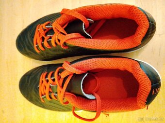 Dětské kopačky Decathlon Kipsta velikost 35 - 4