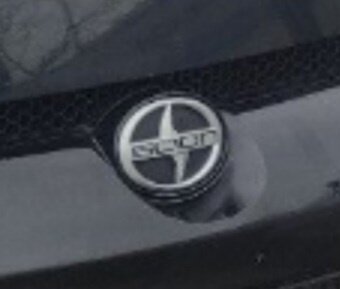 TOYOTA URBAN VERSO COROLLA ( SCION xB ) - 4