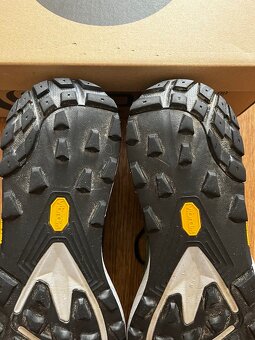 Bezecke boty topo athletic - 4