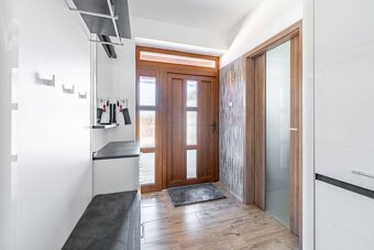 Prodej rodinného domu 240 m², pozemek 917 m² - Kaplice - 4