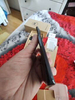 Motorola edge 30 ultra 12/256 dual SIM - 4