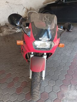 Suzuki GSX 600 F - 4