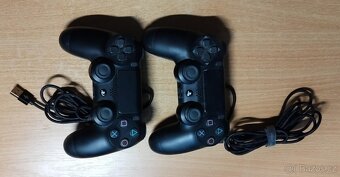 Prodám PlayStation 4 Slim 500GB – Téměř Nový Set - 4