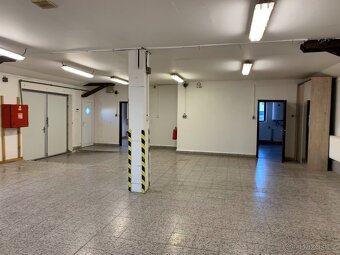 Pronájem výrobní haly 384 m² - 4