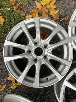 Alu kola 5x114,3 R15 nový lak - 4