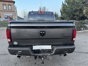 Dodge Ram 1500, Sport Night Edition nebouráno - 4