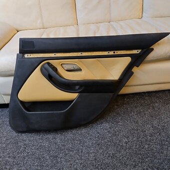 BMW E39  interiér - černo piskové kožené Tapce Touring - 4