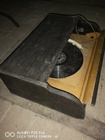 Gramofon Tesla - 4
