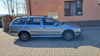 Škoda Octavia Kombi 1.6i / 75KW - 4