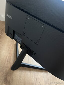 Monitor Samsung S31C - 4