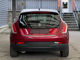 Lancia Delta 88 kW, 1.6 JTD, PLNÁ VÝBAVA, PANORAMA - 4