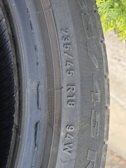 235/45/18 Letní pneumatiky Pirelli Cinturato P7 - 4